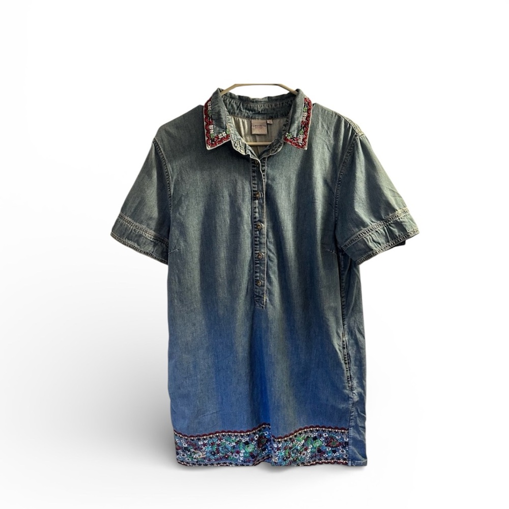 denim dress with floral‎ embroidery size. L